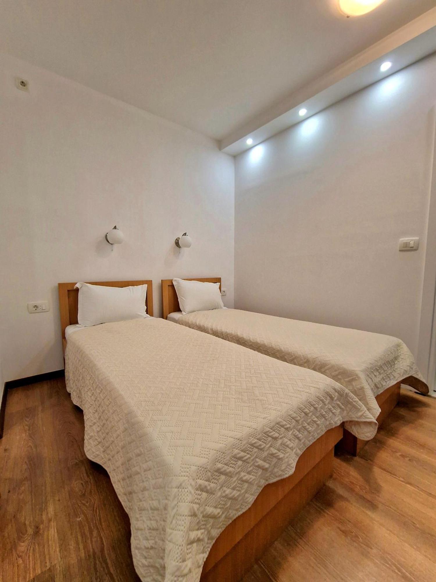 Vila Lena Petrovac Rom bilde